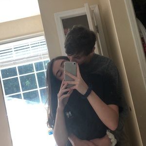 Meet your Posher, Levi